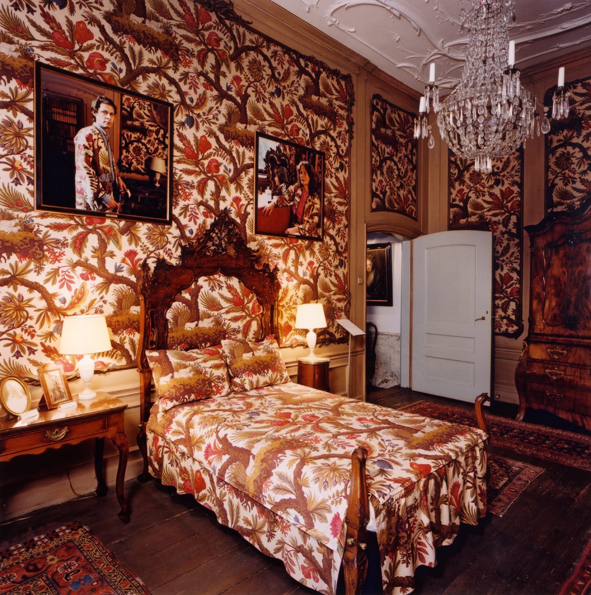 The Small Bedroom. Installation view. 2001