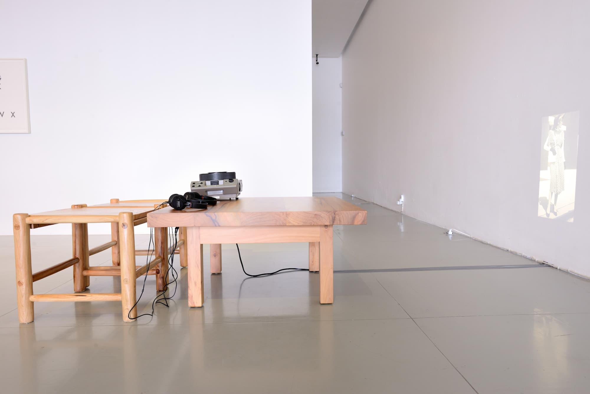 Dearest Federica, 80 slides, projector, furniture after Luis Barragán, 2013